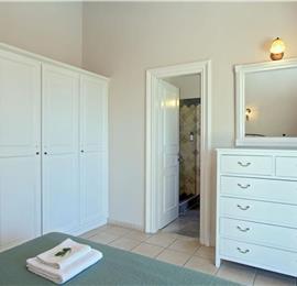 3 bedroom villa with heated pool in Kassiopi, Corfu, sleeps 6